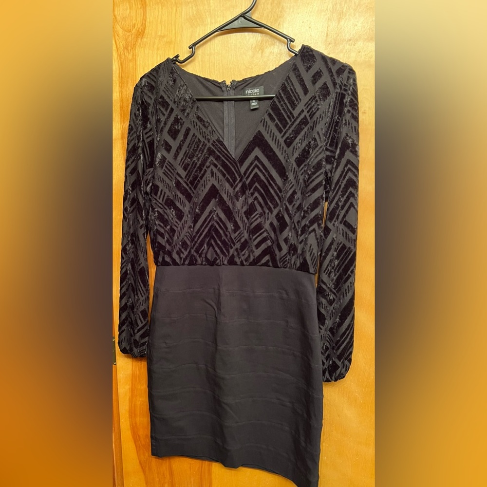 Black dress Nicole by Nicole Miller